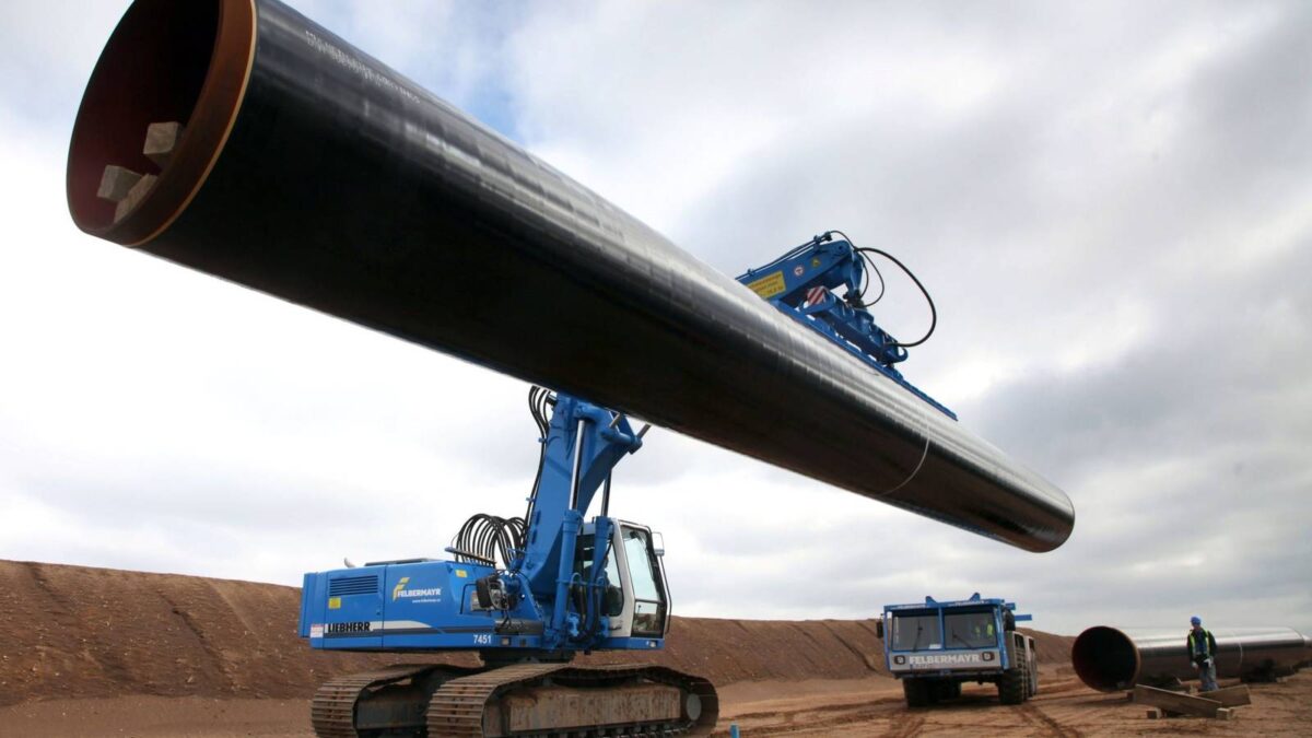 (VÍDEO) Colocan el último tubo del gasoducto Nord Stream 2, un proyecto que culminará «en pocos días»