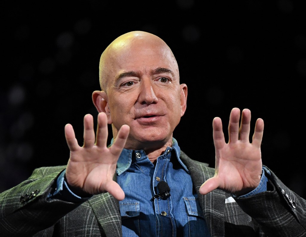 Jeff Bezos desliza que China gana influencia con la compra de Twitter por Elon Musk