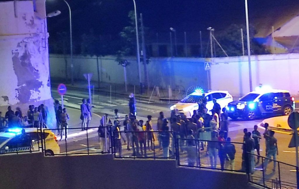 (VÍDEO) Unos 20 inmigrantes entran en Melilla en segundo salto a la valla en dos días