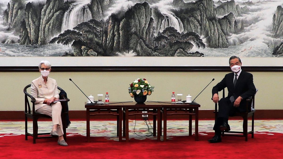 China pide a EE.UU. que retire sanciones, aranceles y el bloqueo tecnológico