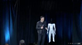 Elon Musk anuncia un robot humanoide en medio de investigaciones sobre Tesla