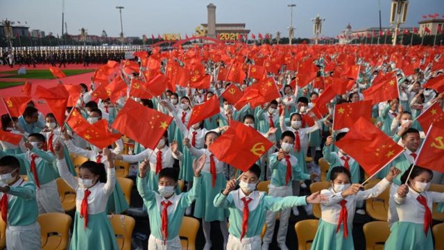 China incorporará a la educación la ideología de Xi Jinping para «ayudar a los adolescentes a creer en el marxismo»