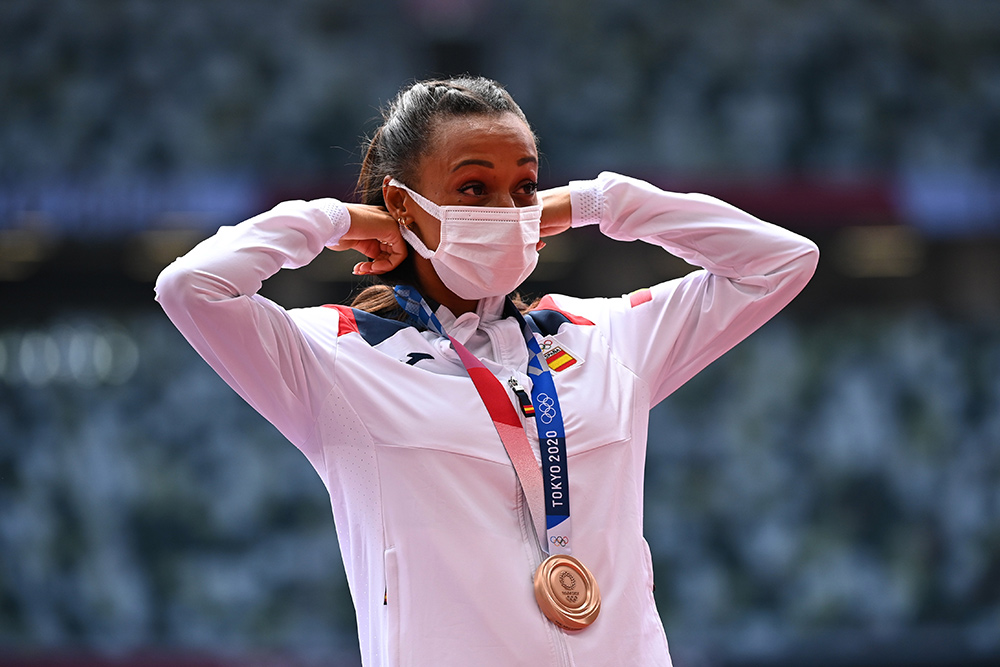 La medallista olímpica Ana Peleteiro debuta en el cine con Almodóvar