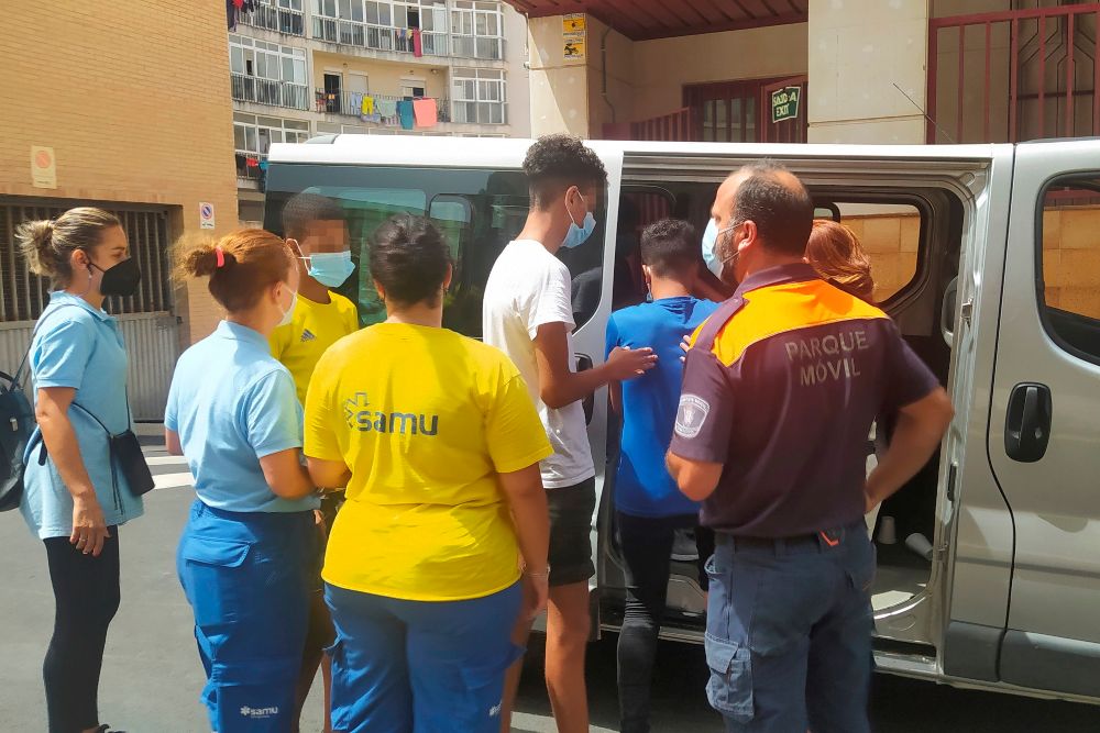 Un juzgado de Ceuta suspende la repatriación de nueve menores a Marruecos