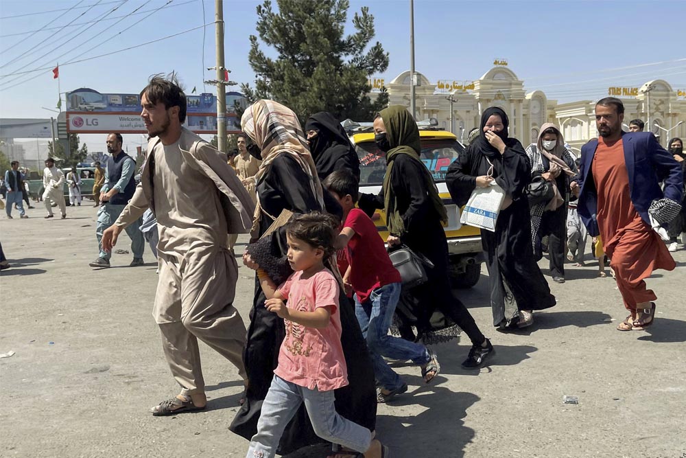 El Gobierno asegura estar preparado para dar una acogida «digna» a las personas que lleguen de Afganistán