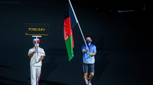 (FOTOGALERÍA) El desfile en solitario de la bandera de Afganistán marca la inauguración de los Juegos Paralímpicos de Tokio 2020
