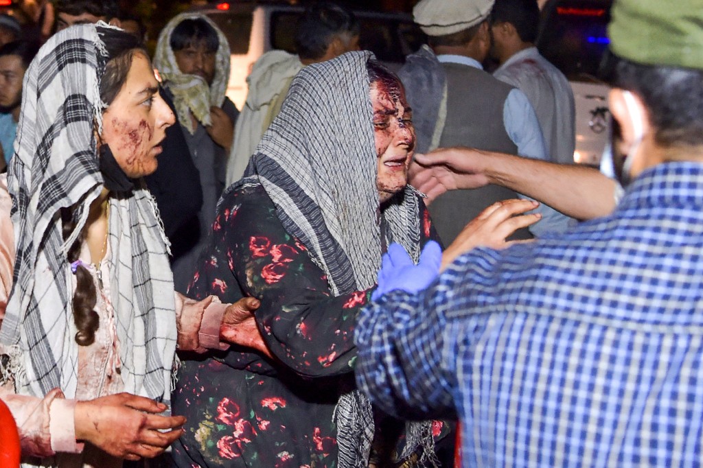 El Estado Islámico reconoce el doble atentado en Kabul que deja decenas de fallecidos