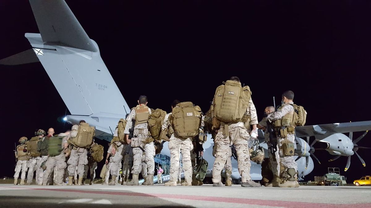 (VÍDEO) Despegan los dos aviones para repatriar a los españoles de Afganistán