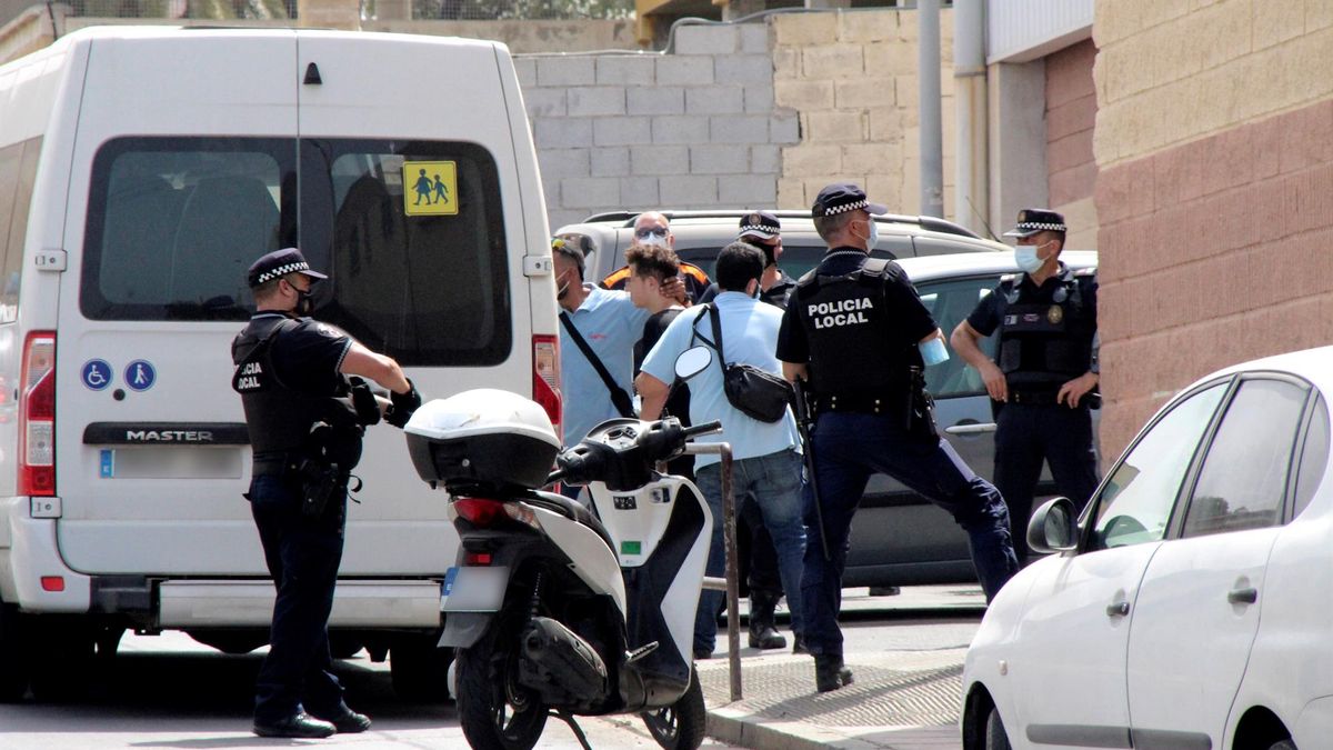 Un secretario de Estado de Podemos critica la devolución de menores de Ceuta