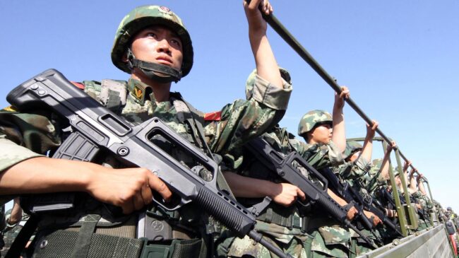 China toma posiciones frente a la crisis en Afganistán: culmina maniobras militares para mandar una señal de fuerza