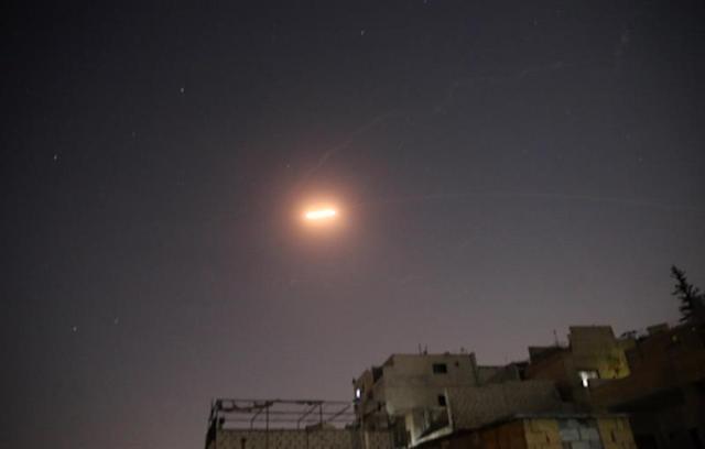 (VÍDEO) Israel ataca de nuevo a Siria con misiles de la aviación israelí
