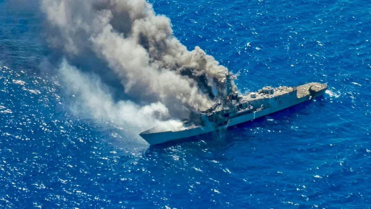 (VÍDEO) La Marina estadounidense parte en dos una fragata en unas maniobras