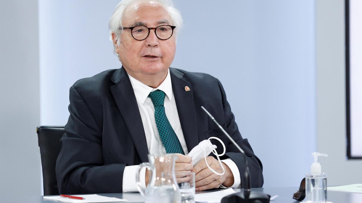 Manuel Castells deja de ser ministro de Universidades