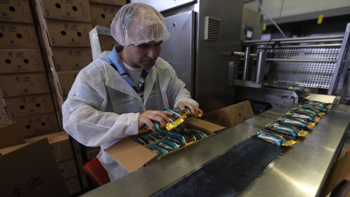Los salarios en convenio suben un punto y medio menos que la inflación