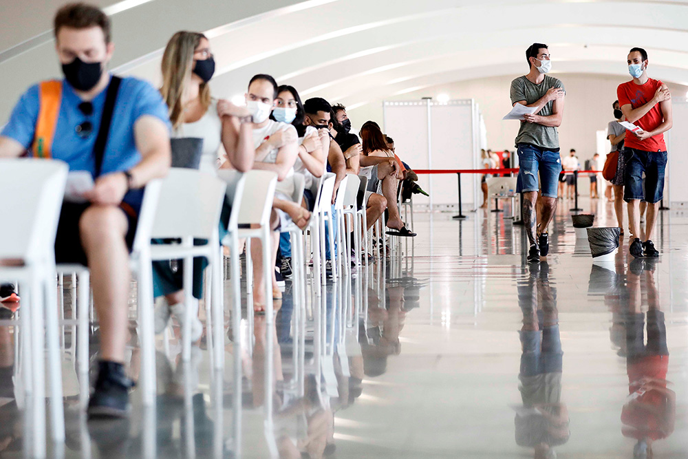 Hacia la inmunidad de grupo: el 60,2% de la población ya está vacunada con la pauta completa