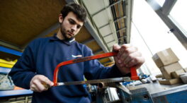 Solo un 6% de los contratos firmados por jóvenes en julio fue indefinido