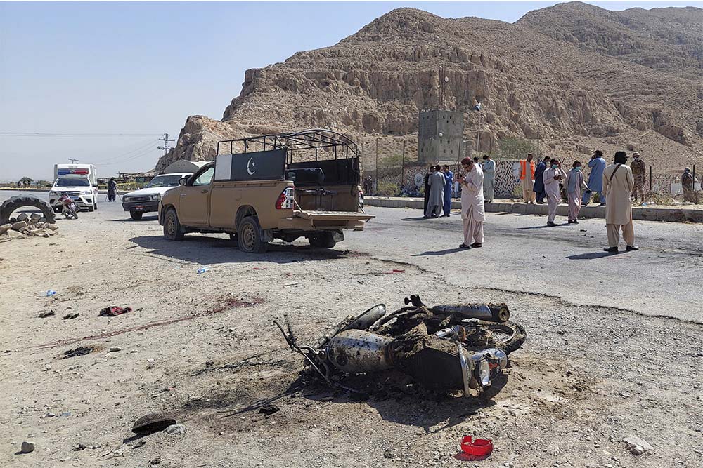 Los talibanes continúan atacando en Paquistán: al menos tres muertos y 20 heridos en un atentado suicida