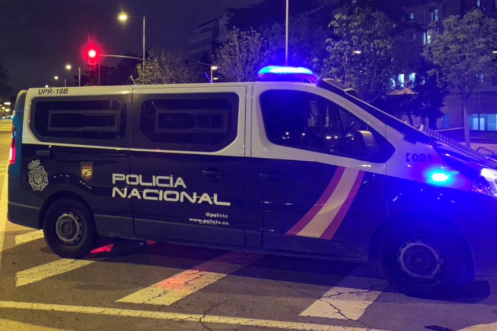 La Policía revisa las cámaras de seguridad para identificar a los culpables de la agresión homófoba en Madrid