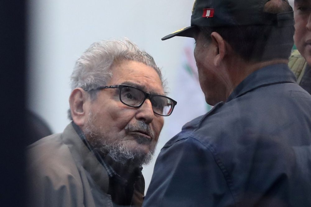 Muere en prisión en Perú Abimael Guzmán, fundador de Sendero Luminoso