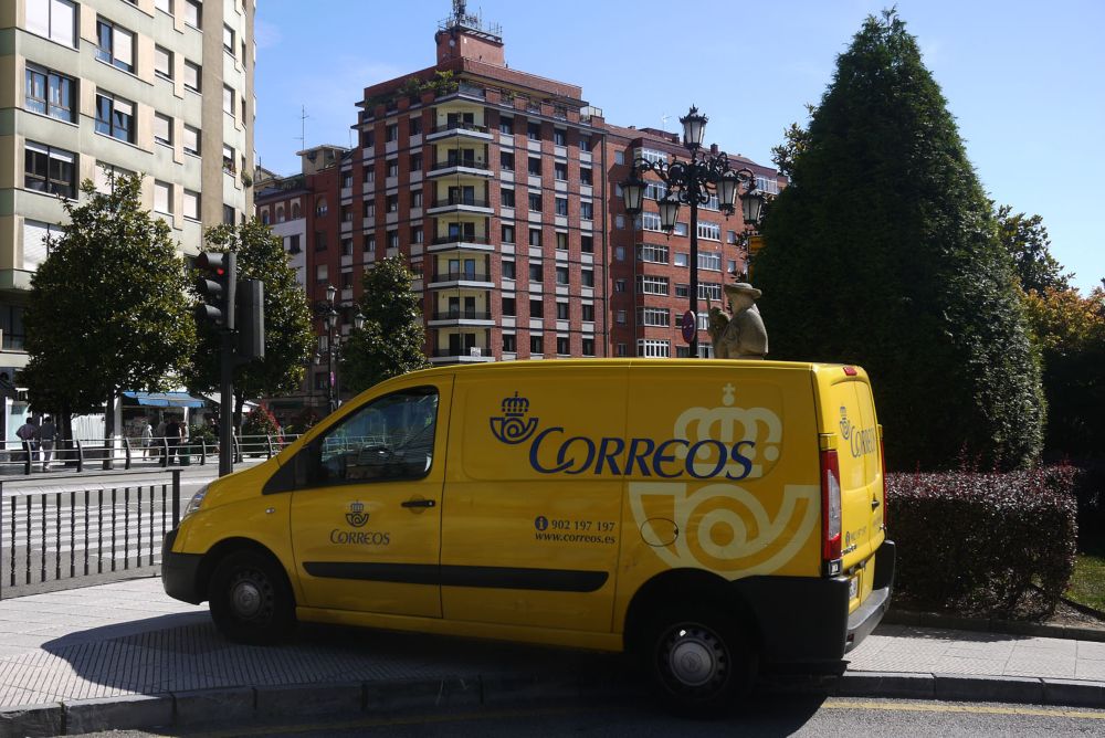 Correos rebaja sus pérdidas a 100 millones tras vender ‘in extremis’ su sede de Valencia
