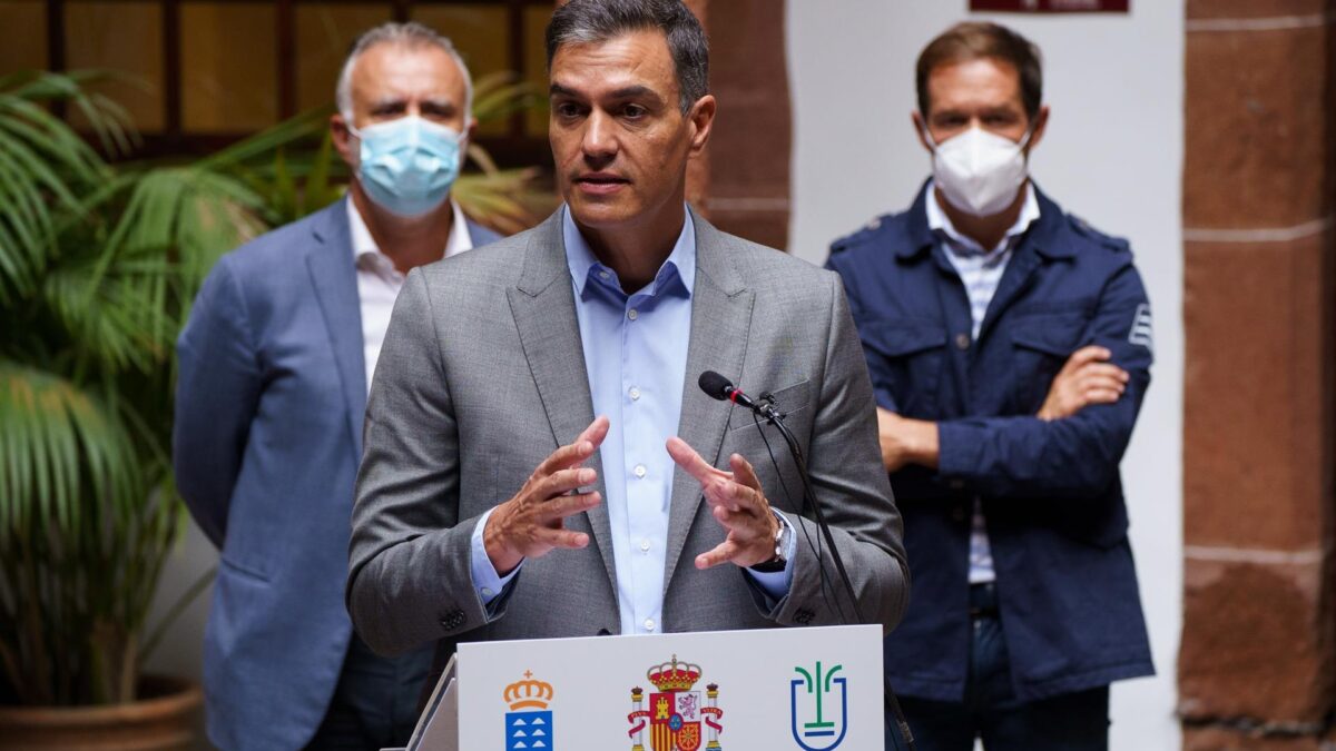 Sánchez y el Gobierno canario anuncian las primeras ayudas para los afectados en La Palma