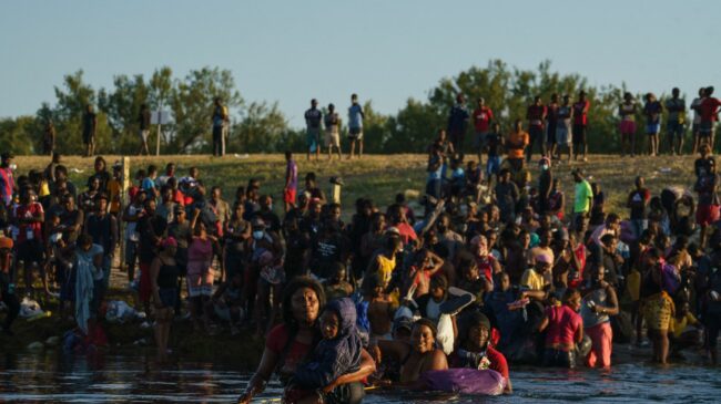 Estados Unidos anuncia que ya no hay inmigrantes haitianos en el puente fronterizo