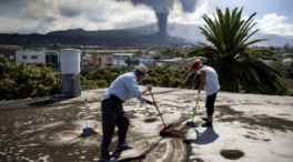 ¿Qué hacer con toda la ceniza caída en La Palma? Esto es lo que opinan los vulcanólogos
