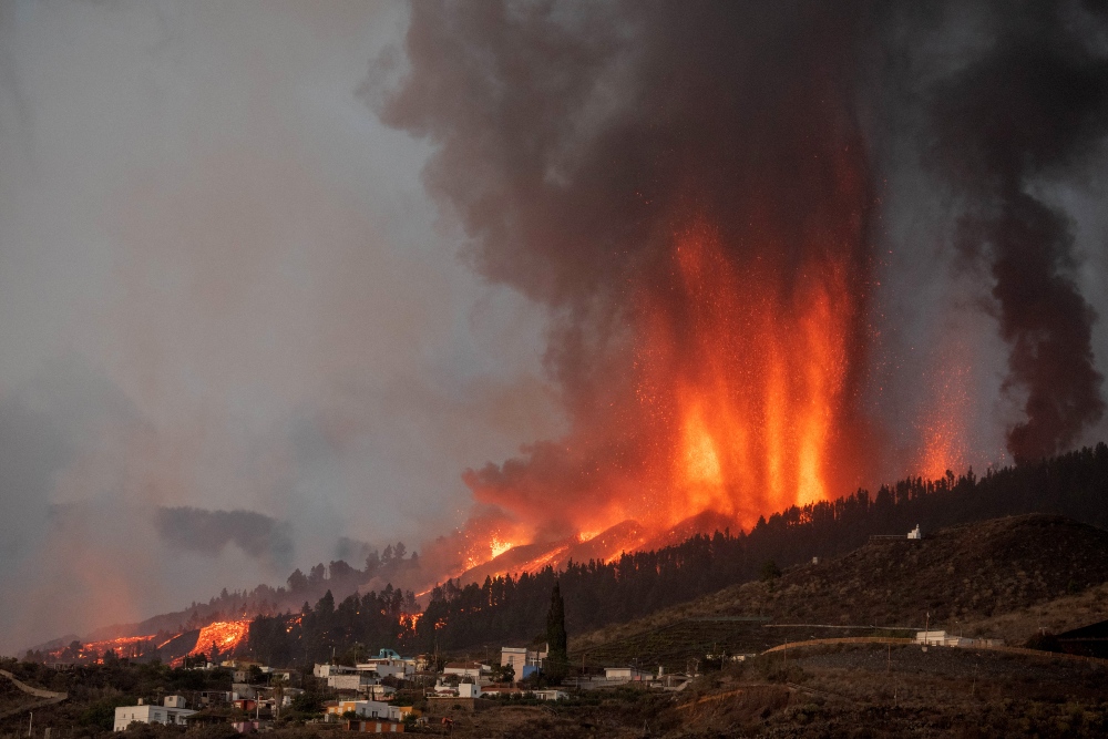 BBVA ofrece ayudas a las familias y empresas afectadas por el volcán en La Palma