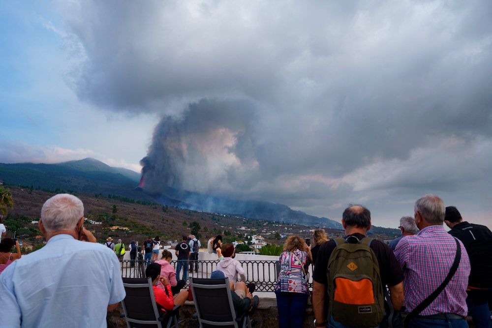 Nuevas evacuaciones en La Palma tras la aparición de una nueva boca eruptiva