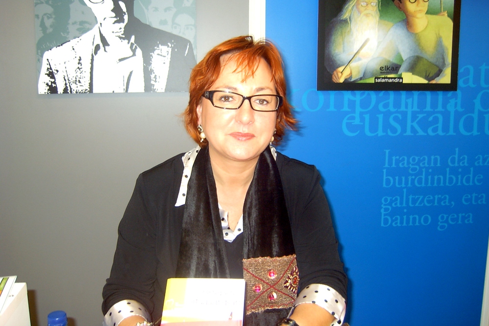 La poeta vasca Miren Agur Meabe gana el Premio Nacional de Poesía 2021