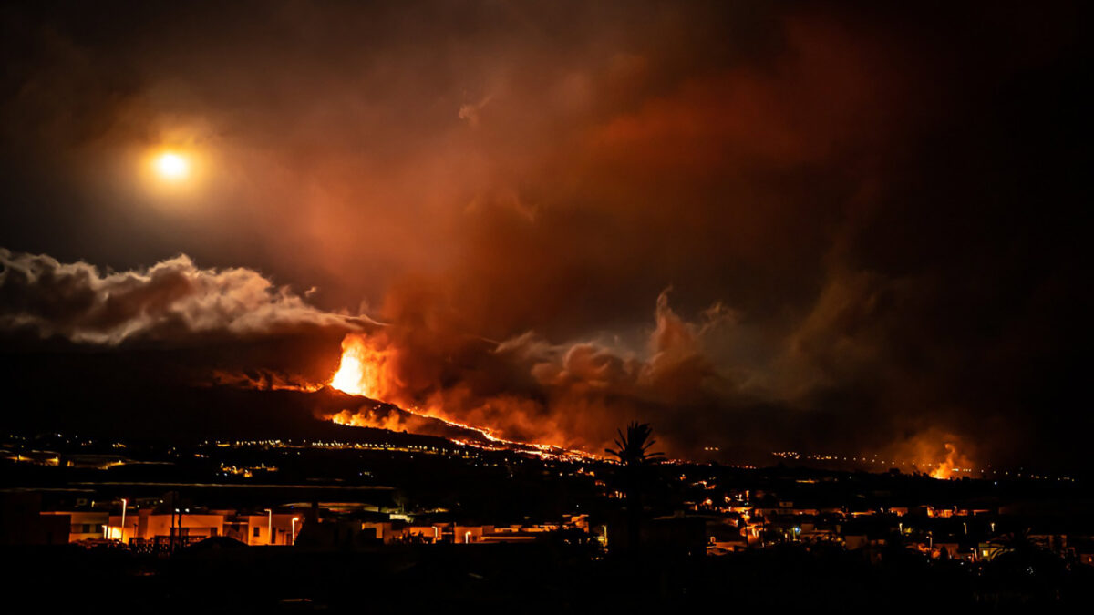 La lava se extiende ya por 166 hectáreas y ha destruido 350 inmuebles