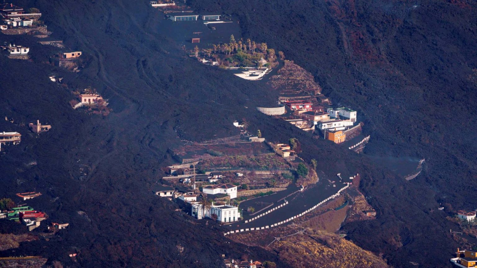 ¿Quién cubre los daños del volcán de La Palma si el seguro no se hace cargo?