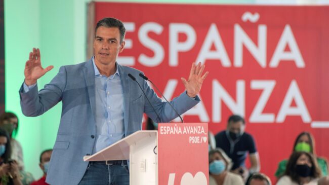 El PSOE caería por debajo de los 100 escaños, mientras PP y Vox sumarían mayoría absoluta