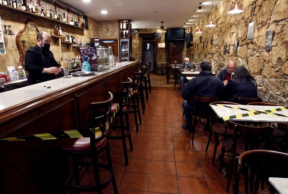 El Supremo avala que se exija el pasaporte covid para acceder a los bares en Galicia
