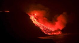 El volcán de La Palma sigue activo, pero no afecta a más superficies aunque tenga una variabilidad "muy fuerte"