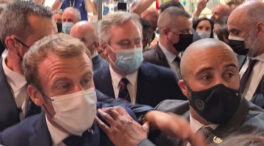 (VÍDEO) Macron recibe un huevazo durante un acto en Lyon