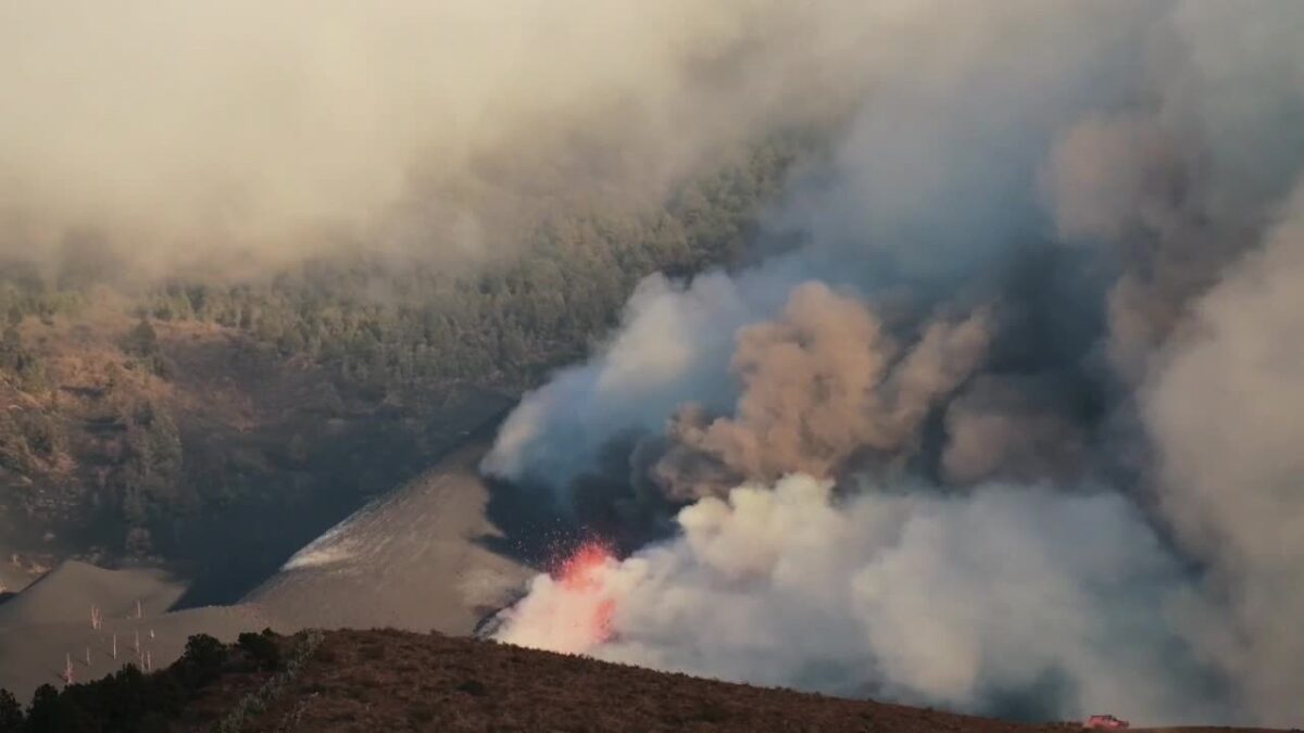 (VÍDEO) La lava del volcán de La Palma ya ha formado un delta de 24 metros