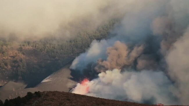 (VÍDEO) La lava del volcán de La Palma ya ha formado un delta de 24 metros