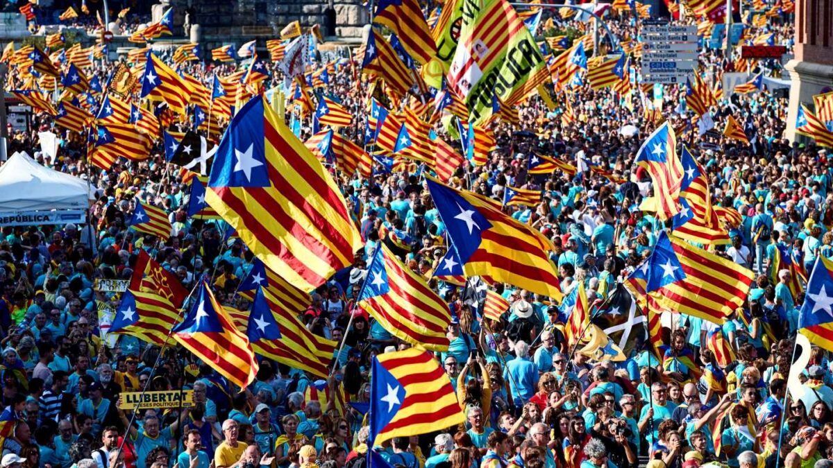 El independentismo convoca movilizaciones por la detención de Puigdemont este domingo en Barcelona