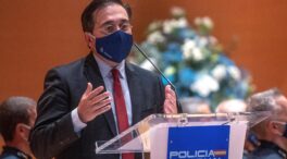 Albares llega a Pakistán para buscar fórmulas de evacuar a más afganos