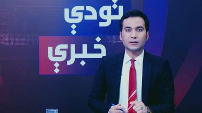 La historia del periodista afgano que vive encerrado en su televisión: "He asumido que los talibanes me matarán"