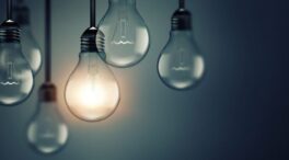 El precio de la luz baja un 1,8% después de 4 días seguidos rompiendo récords