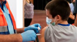 Suecia se posiciona en contra de las vacunas para los niños: "Con un riesgo bajo de enfermedad, no vemos un beneficio claro"