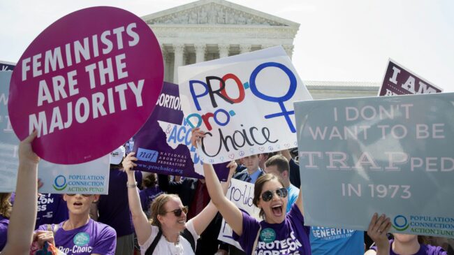 Florida sigue los mismos pasos que Texas y se encamina a restringir el derecho al aborto