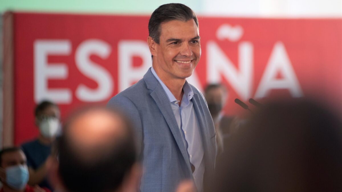 Sánchez se compromete a que los españoles terminen 2021 pagando de luz lo mismo que en 2018