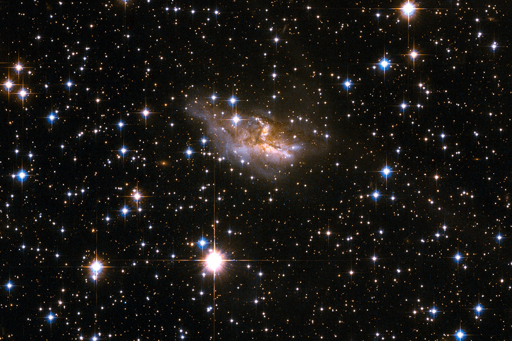 Hallados indicios de conexión entre agujeros negros y sus galaxias