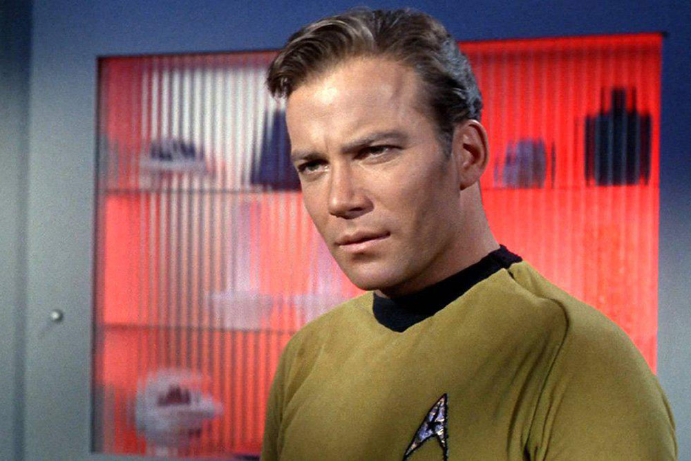 Bezos llevará al espacio a William Shatner, el capitán Kirk de 'Star Trek'