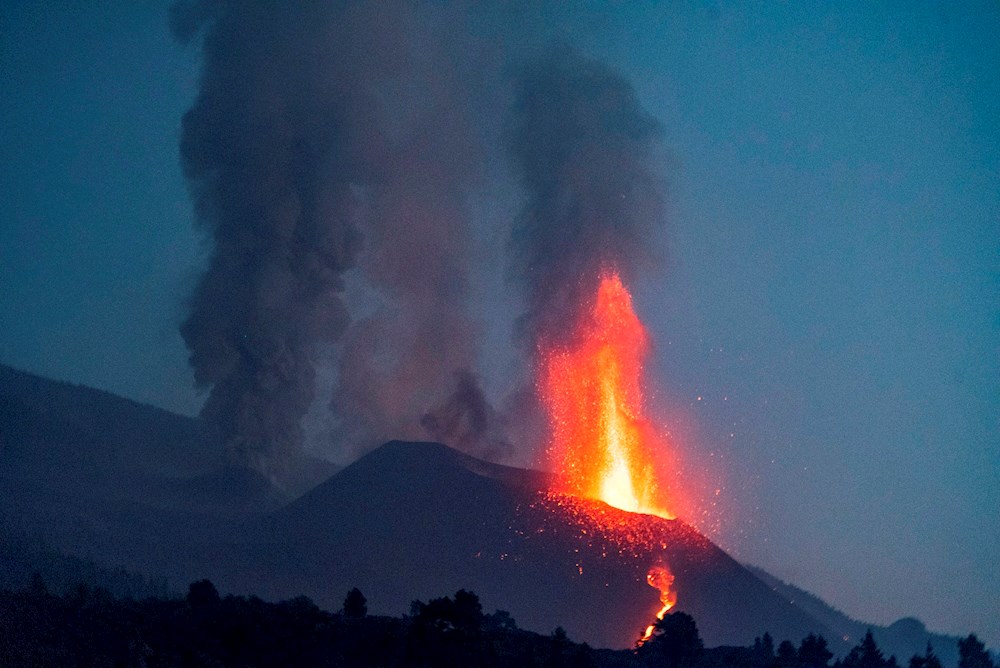 La erupción del volcán de La Palma cumple un mes con 1.956 edificaciones destruidas