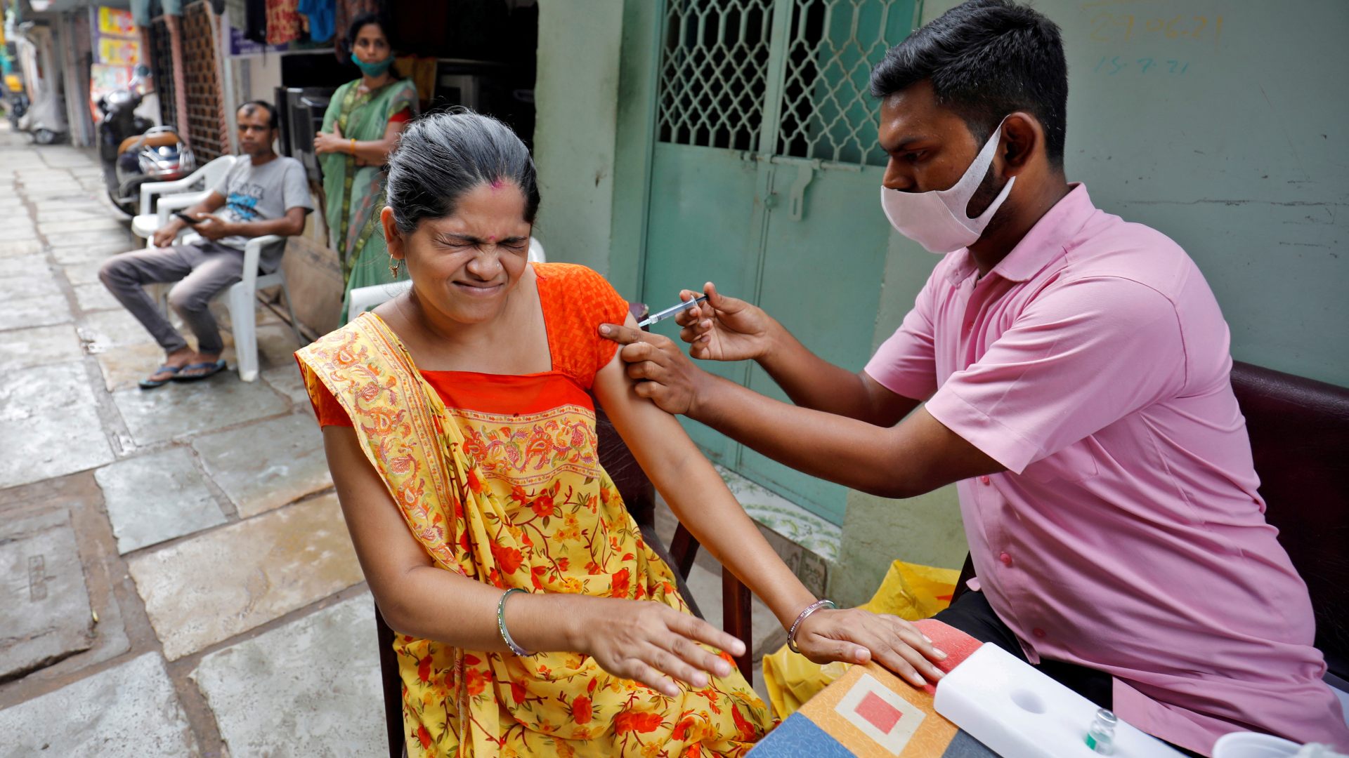 India administra 1.000 millones de vacunas contra la covid
