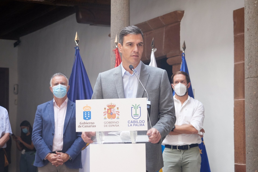 Sánchez anuncia una modificación presupuestaria para acelerar las ayudas a La Palma